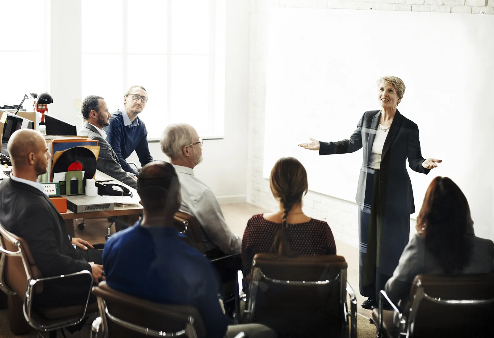 Representative business seminar and knowledge sharing